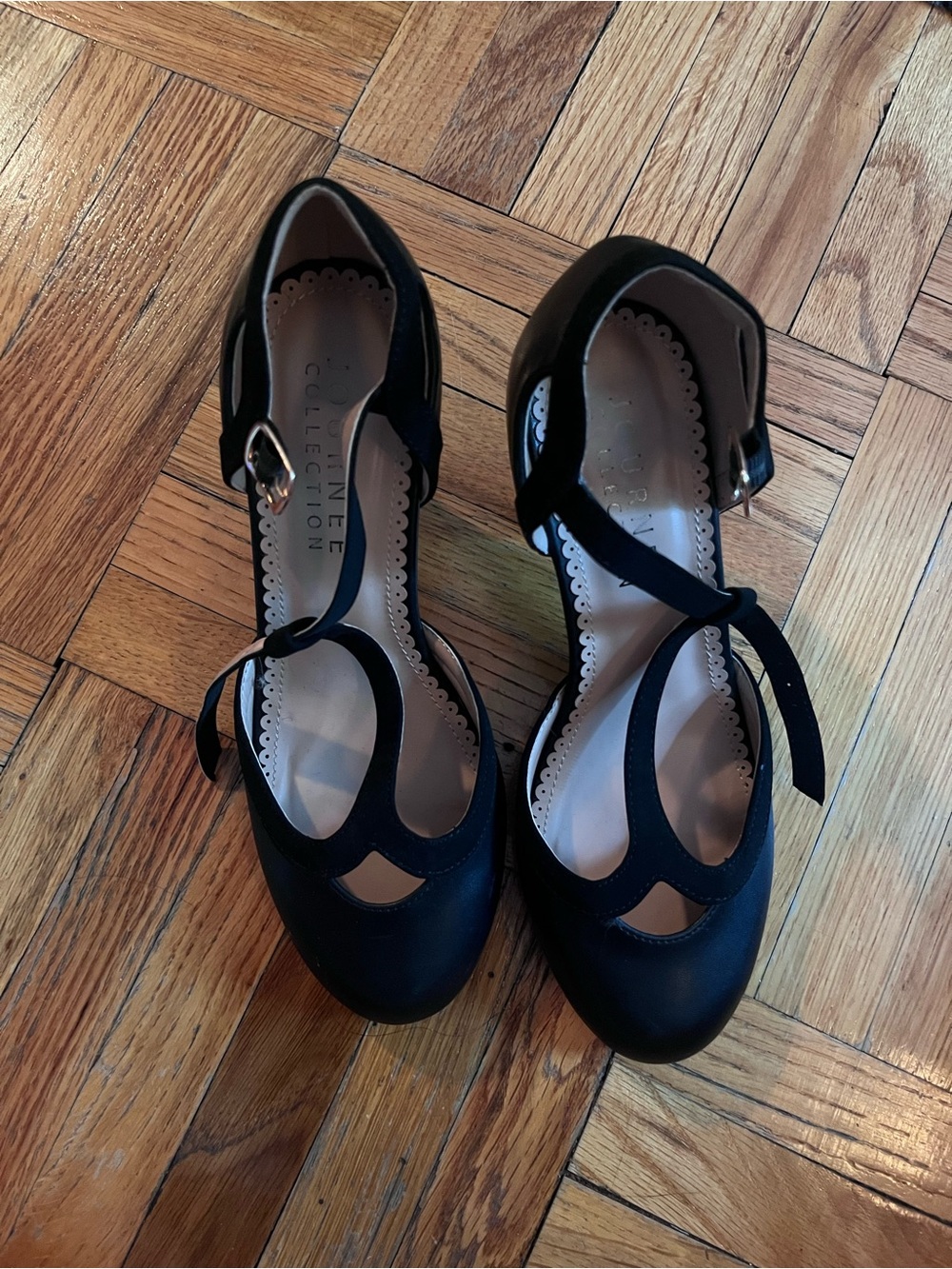 Journee Collection Black Scalloped T-Strap Heels